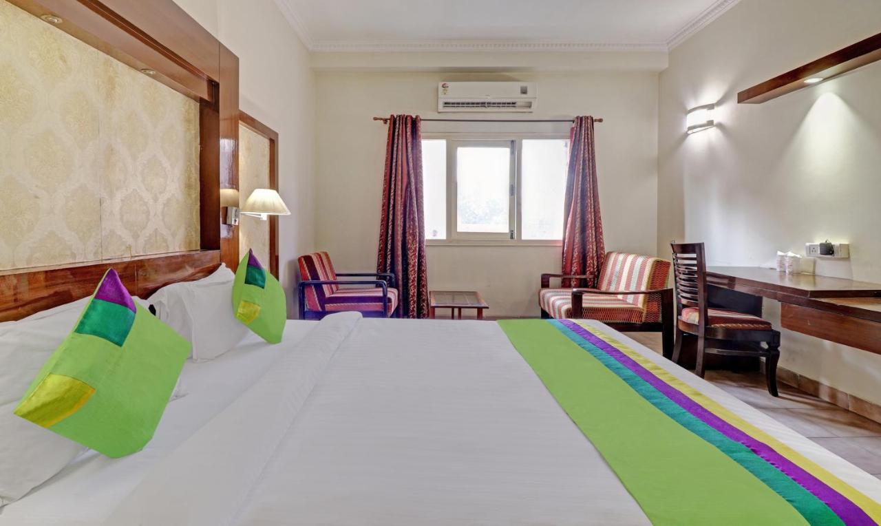 Treebo Trend Kaant Palace Fatehabad Road Agra  Exterior photo