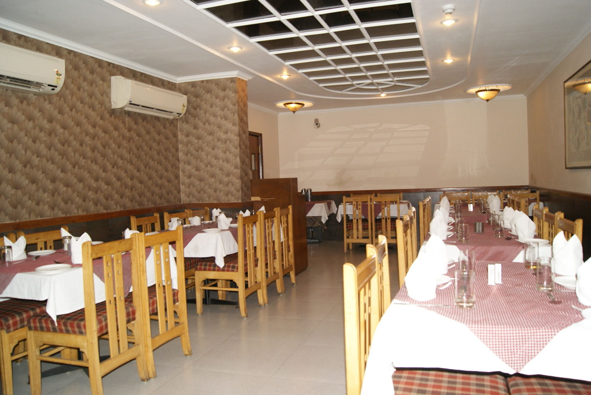 Treebo Trend Kaant Palace Fatehabad Road Agra  Exterior photo
