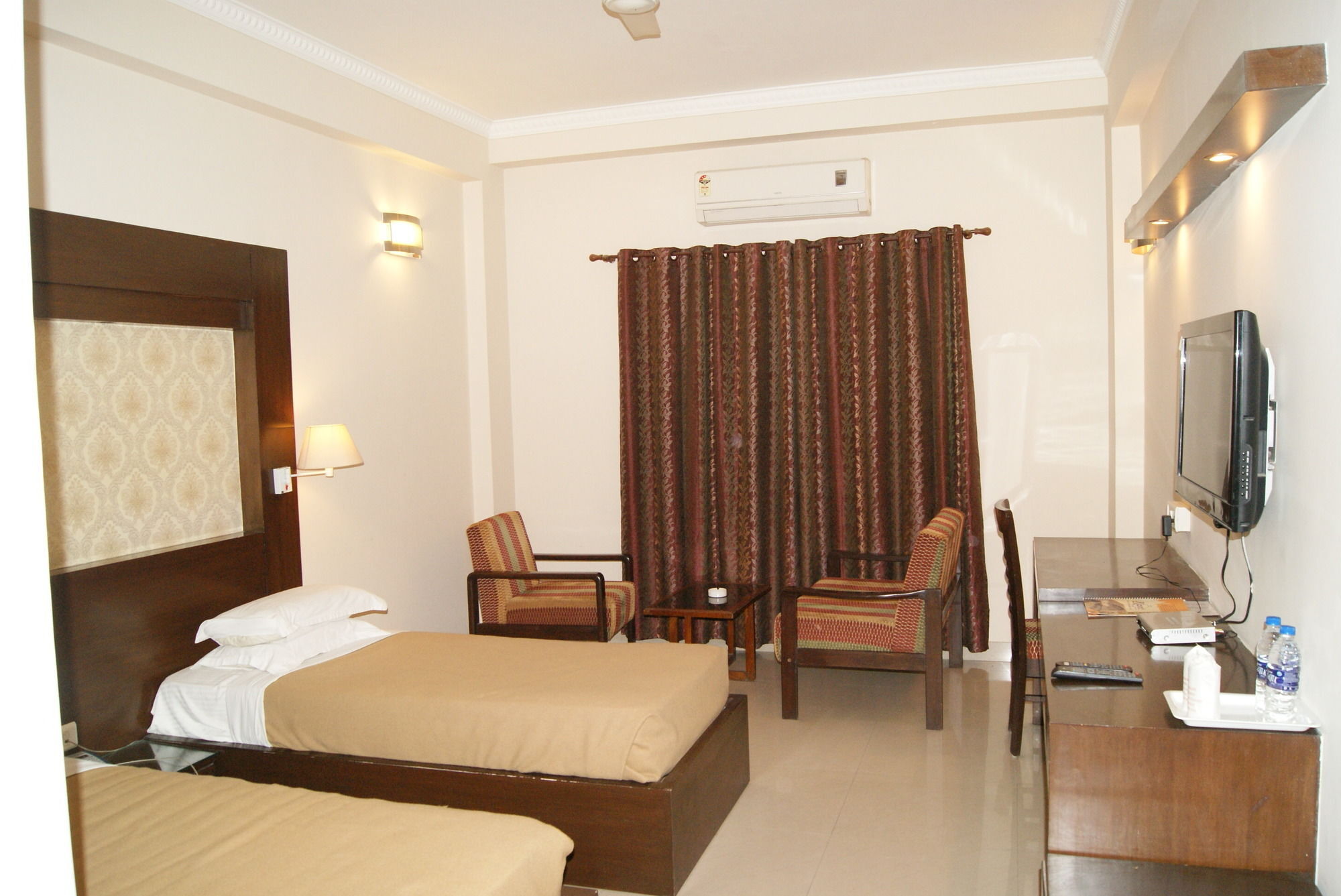 Treebo Trend Kaant Palace Fatehabad Road Agra  Exterior photo